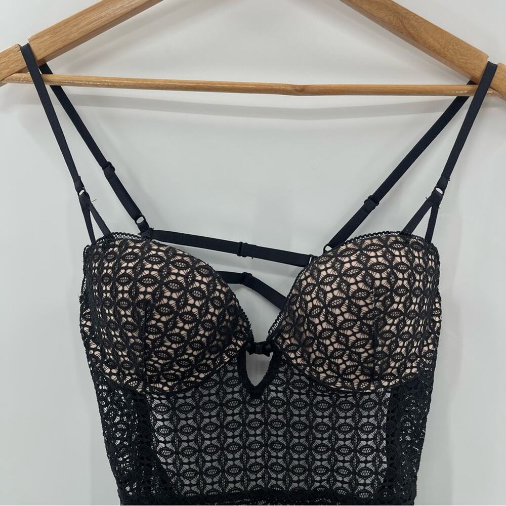 Victoria’s Secret Lace Push Up Black Over Nude Gartered Lingerie Nighty Size 34C - Picture 2 of 11